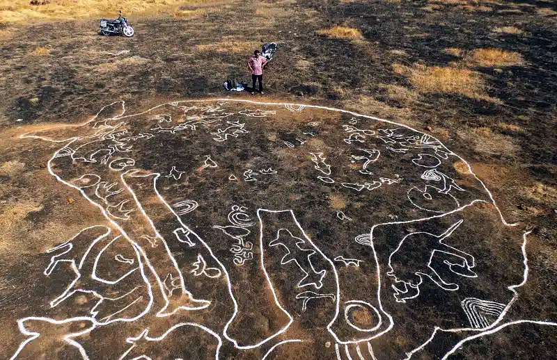 12,000-Year-Old Rock Carvings in India May Reveal a Lost Civilization 1 002 17